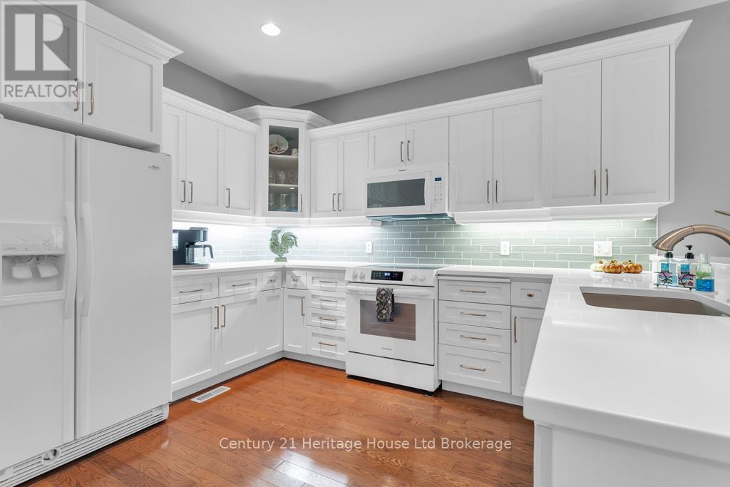 455 Parrott Place, Woodstock, Ontario  N4T 1V8 - Photo 16 - X12474172
