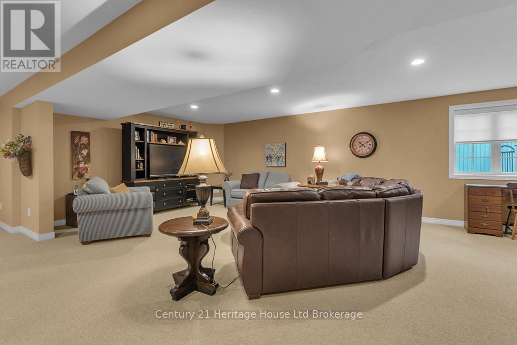 455 Parrott Place, Woodstock, Ontario  N4T 1V8 - Photo 32 - X12474172