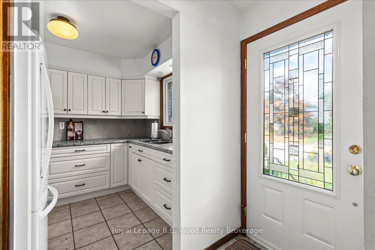 52 Trottier Drive, Tillsonburg, Ontario  N4G 4R2 - Photo 10 - X12474248