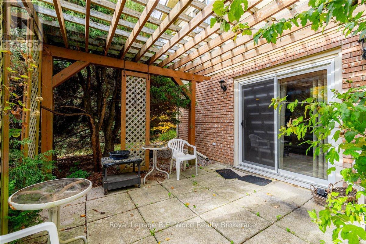 52 Trottier Drive, Tillsonburg, Ontario  N4G 4R2 - Photo 8 - X12474248