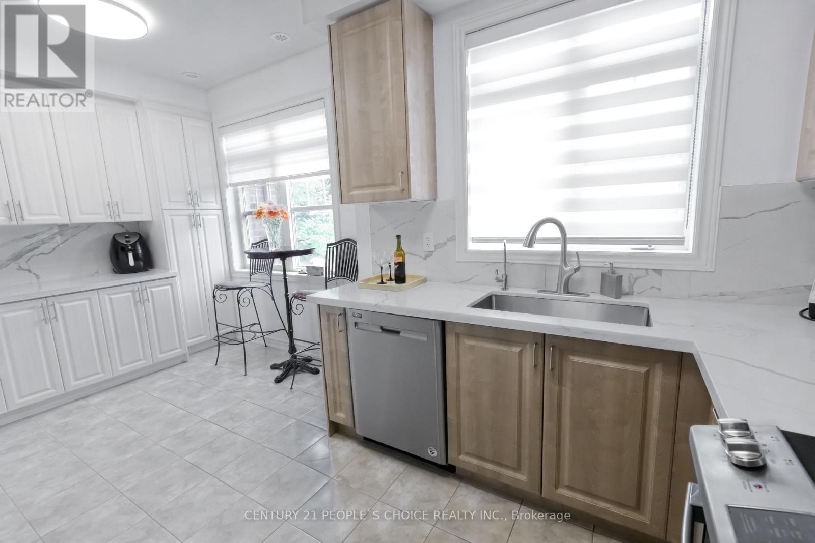 102 Roy Grove Way, Markham, Ontario  L6E 0T7 - Photo 23 - N12474115