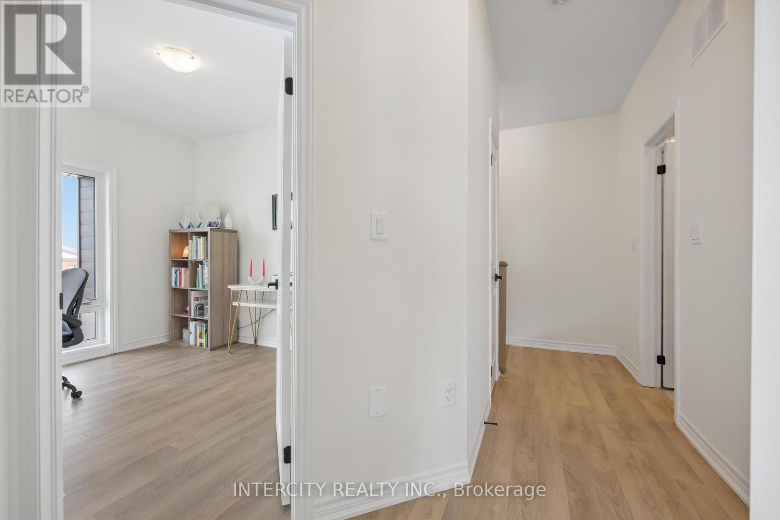 43 Griffith Street, Aurora, Ontario  L4G 4A6 - Photo 19 - N12474141