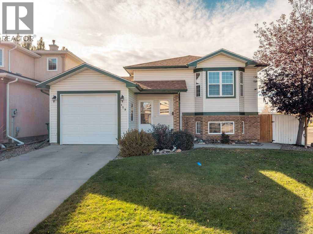 159 Cougar Crescent N, Lethbridge, Alberta