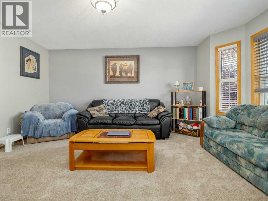 159 Cougar Crescent N, Lethbridge, Alberta  T1H 6K9 - Photo 4 - A2265971