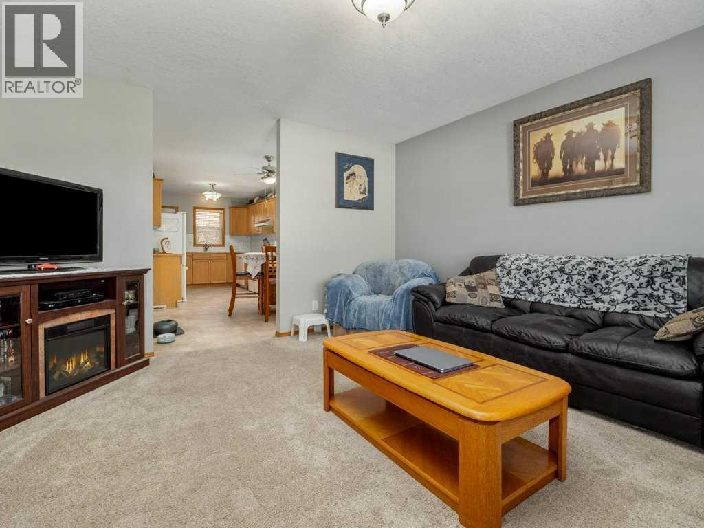 159 Cougar Crescent N, Lethbridge, Alberta  T1H 6K9 - Photo 5 - A2265971