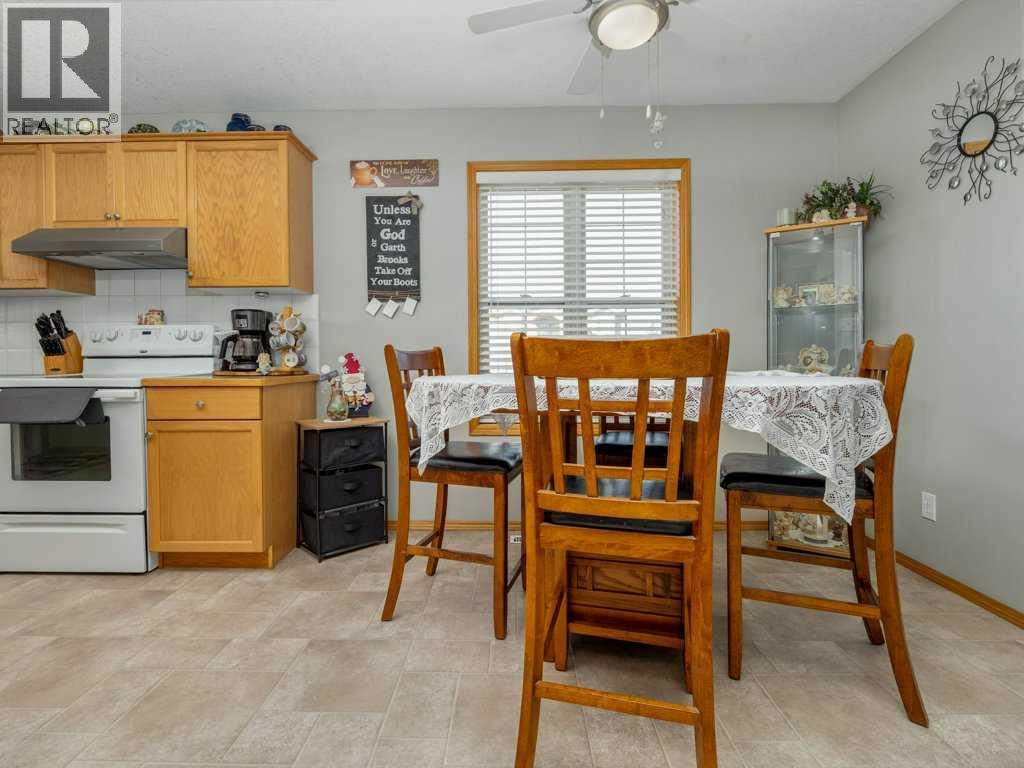 159 Cougar Crescent N, Lethbridge, Alberta  T1H 6K9 - Photo 8 - A2265971