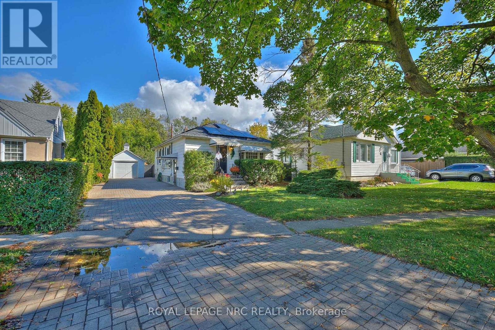 7 Hallcrest Avenue, St. Catharines, Ontario  L2N 1V4 - Photo 2 - X12474182