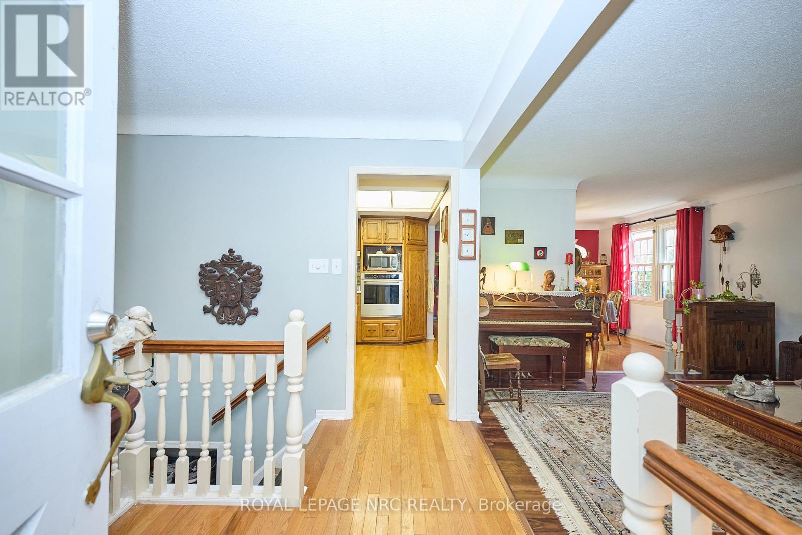 7 Hallcrest Avenue, St. Catharines, Ontario  L2N 1V4 - Photo 8 - X12474182