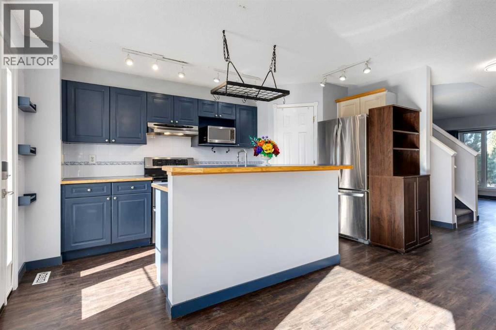 327 Covewood Park Ne, Calgary, Alberta  T3K 4X6 - Photo 3 - A2264446
