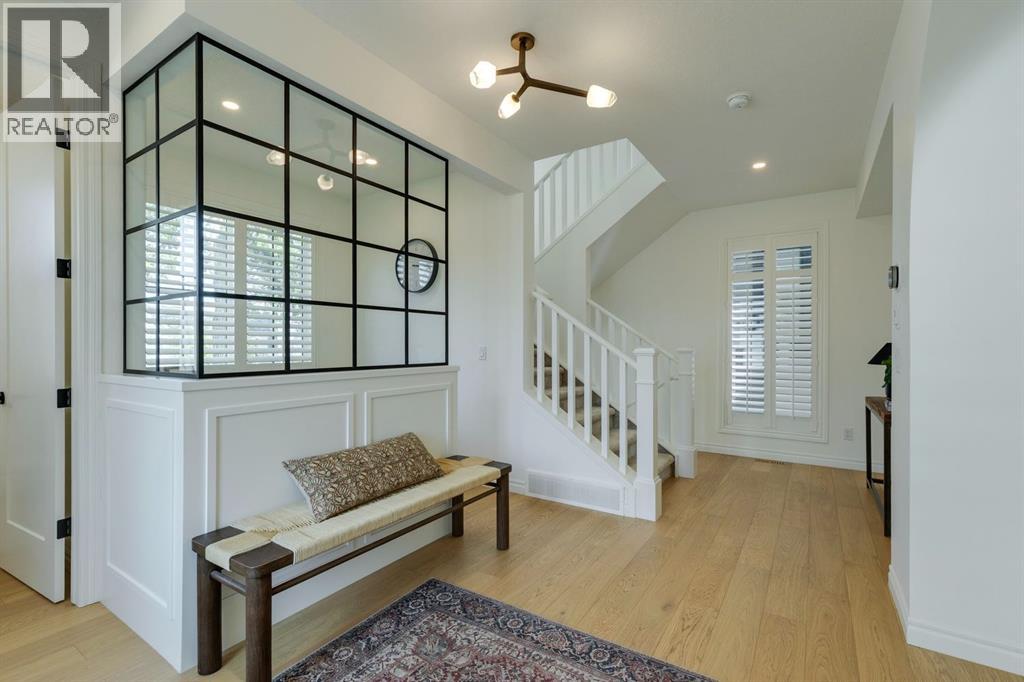 Property at 450 25 Street NW image 3