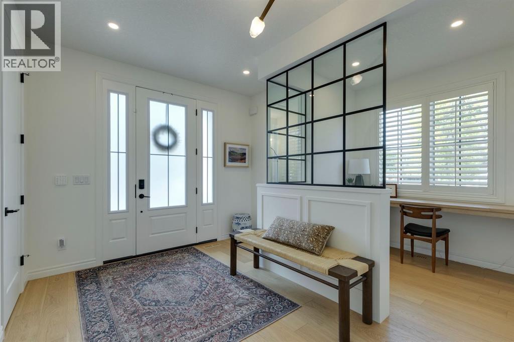Property at 450 25 Street NW image 4