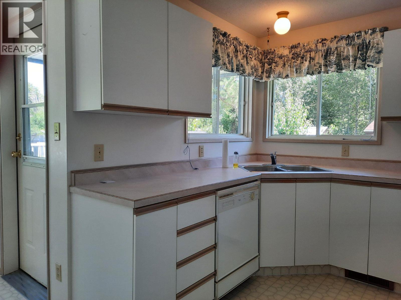 6660 21st Street, Grand Forks, British Columbia  V0H 1H4 - Photo 15 - 10355614