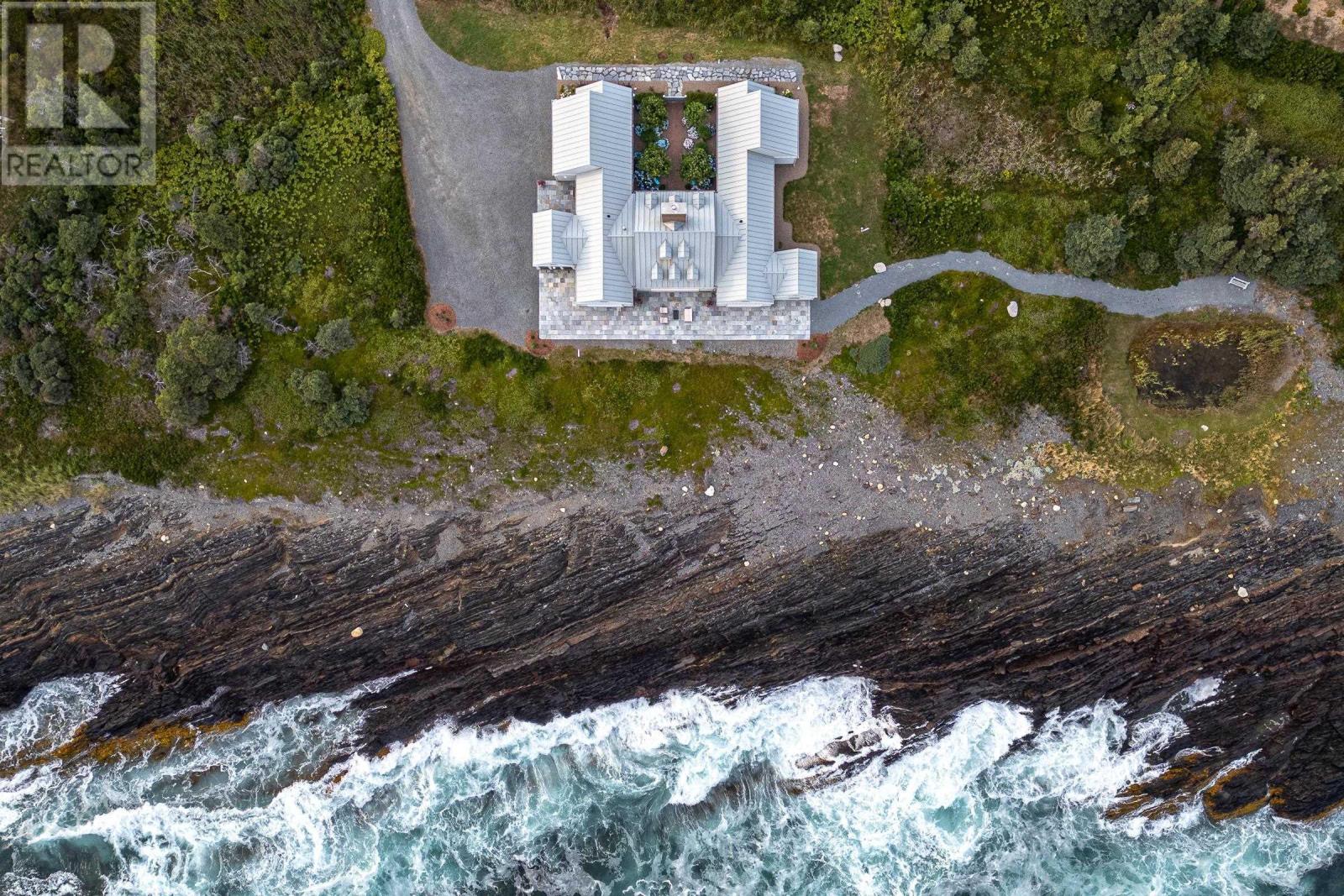 604 Middle Road, Kingsburg, Nova Scotia  B0J 2X0 - Photo 4 - 202523709