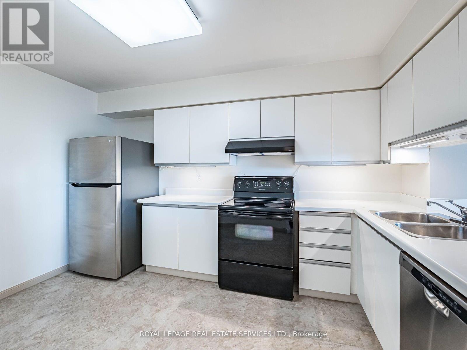 908 - 12 Laurelcrest Street, Brampton (Queen Street Corridor), Ontario  L6S 5Y4 - Photo 13 - W12474123