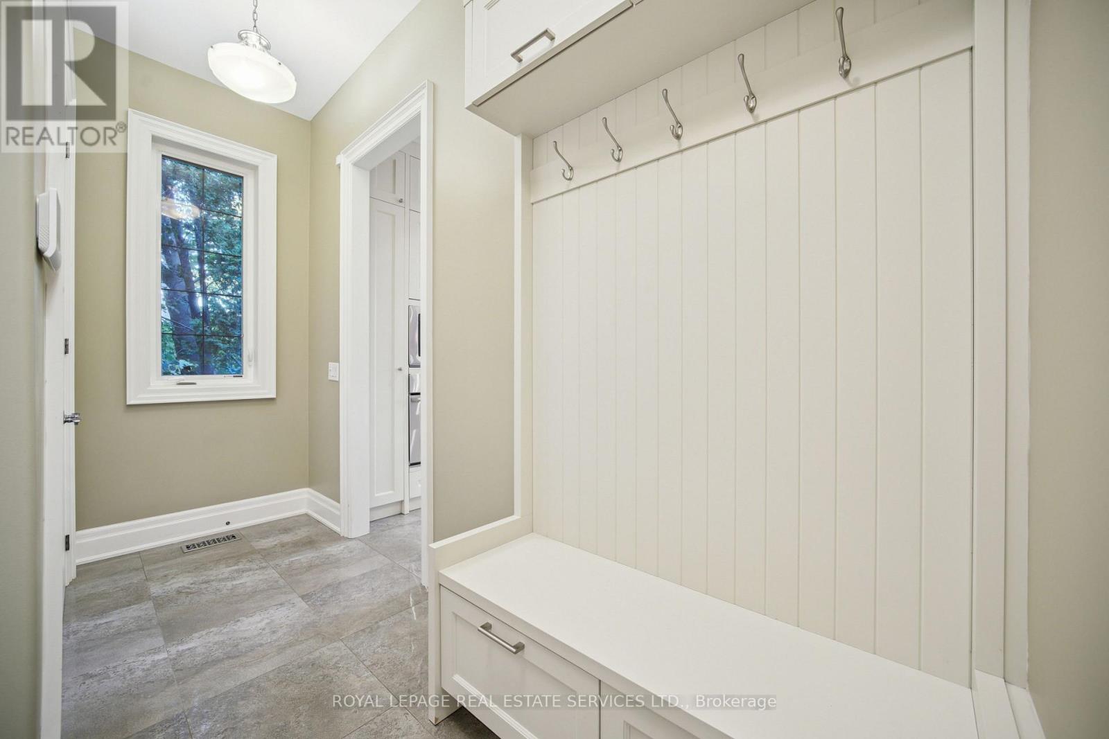 1344 Secord Avenue, Oakville, Ontario  L6L 2L1 - Photo 15 - W12474131