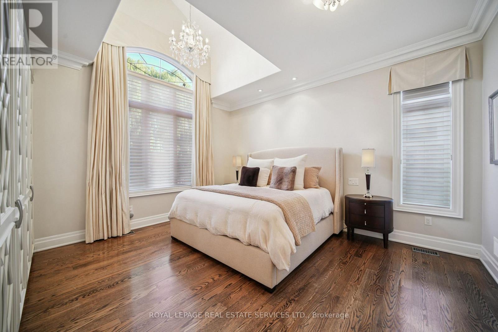 1344 Secord Avenue, Oakville, Ontario  L6L 2L1 - Photo 16 - W12474131