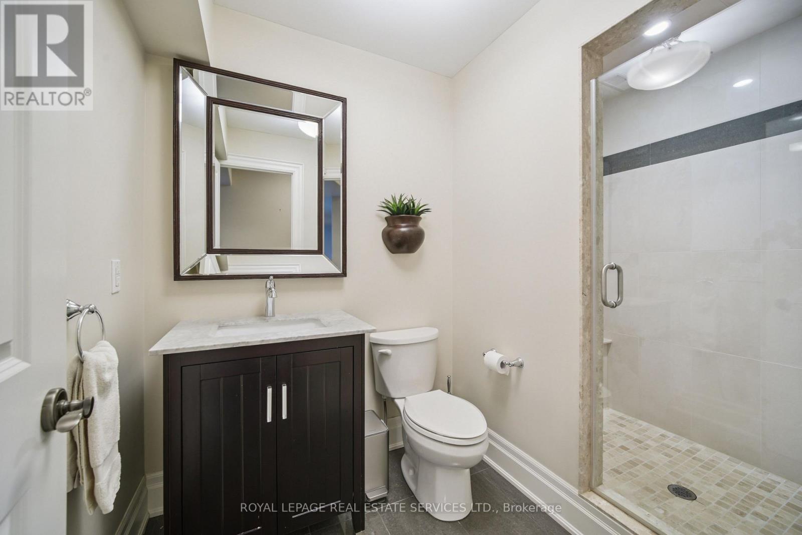 1344 Secord Avenue, Oakville, Ontario  L6L 2L1 - Photo 30 - W12474131