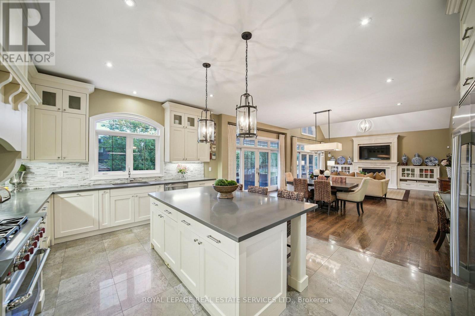 1344 Secord Avenue, Oakville, Ontario  L6L 2L1 - Photo 7 - W12474131