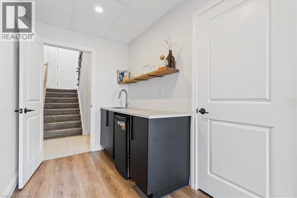 112 Loxleigh Lane, Breslau, Ontario  N0B 1M0 - Photo 37 - 40781025