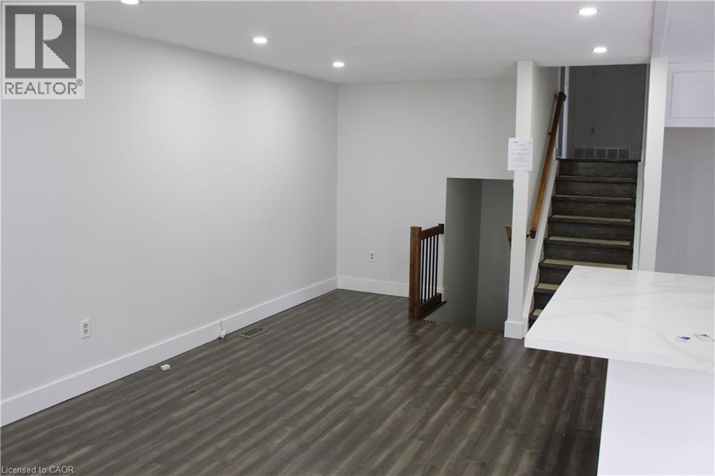 19 Cecelia Court, St. Catharines, Ontario  L2M 7R7 - Photo 2 - 40780825