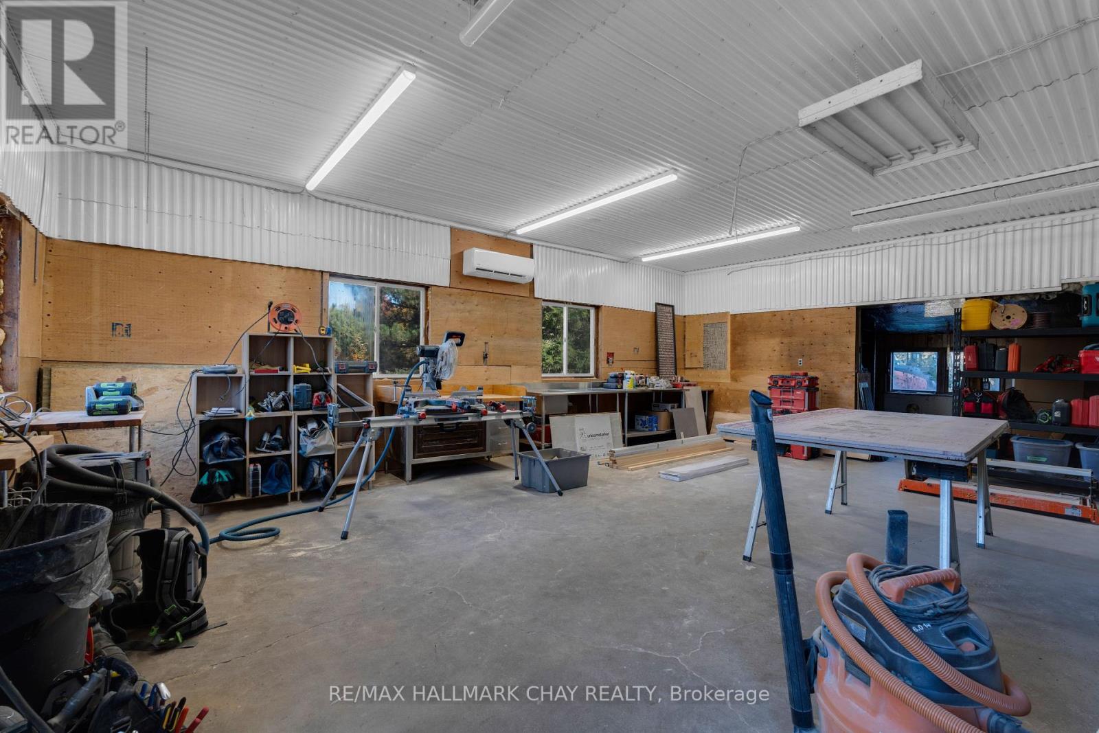 5748 First Line, Erin, Ontario  L0N 1N0 - Photo 40 - X12474111