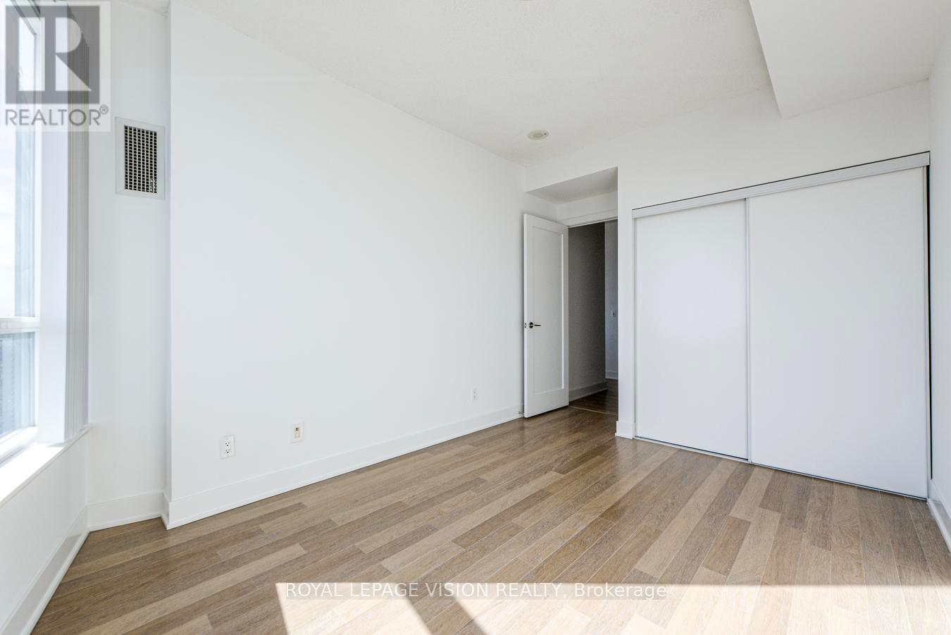 3409 - 120 Homewood Avenue, Toronto, Ontario  M4Y 2J3 - Photo 13 - C12474221