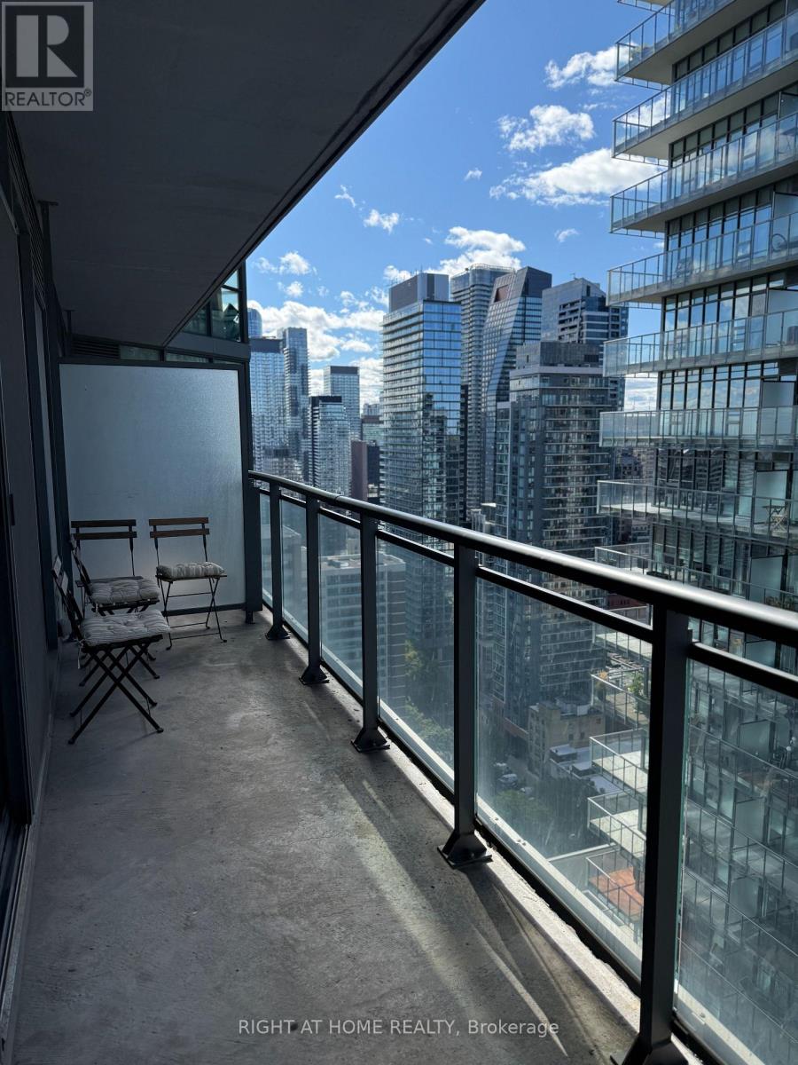 45 Charles Street E, Toronto, Ontario  M4Y 1S2 - Photo 17 - C12474227