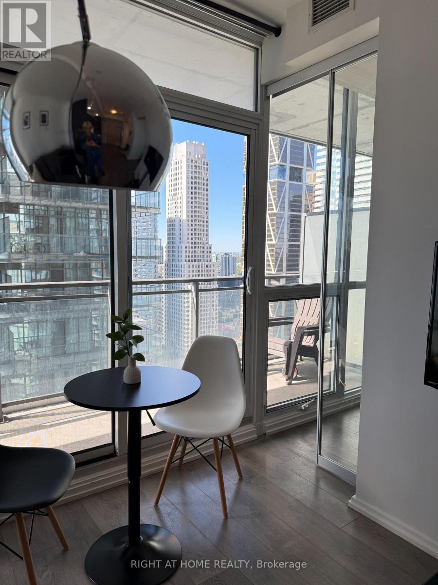45 Charles Street E, Toronto, Ontario  M4Y 1S2 - Photo 4 - C12474227