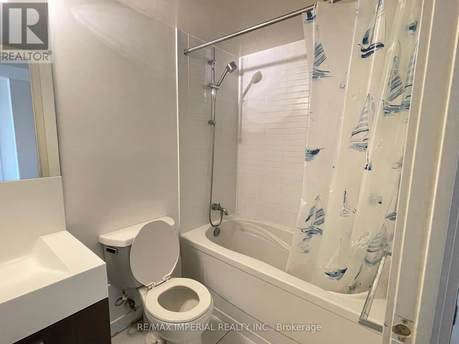 1602 - 110 Charles Street E, Toronto, Ontario  M4Y 1T5 - Photo 10 - C12474233