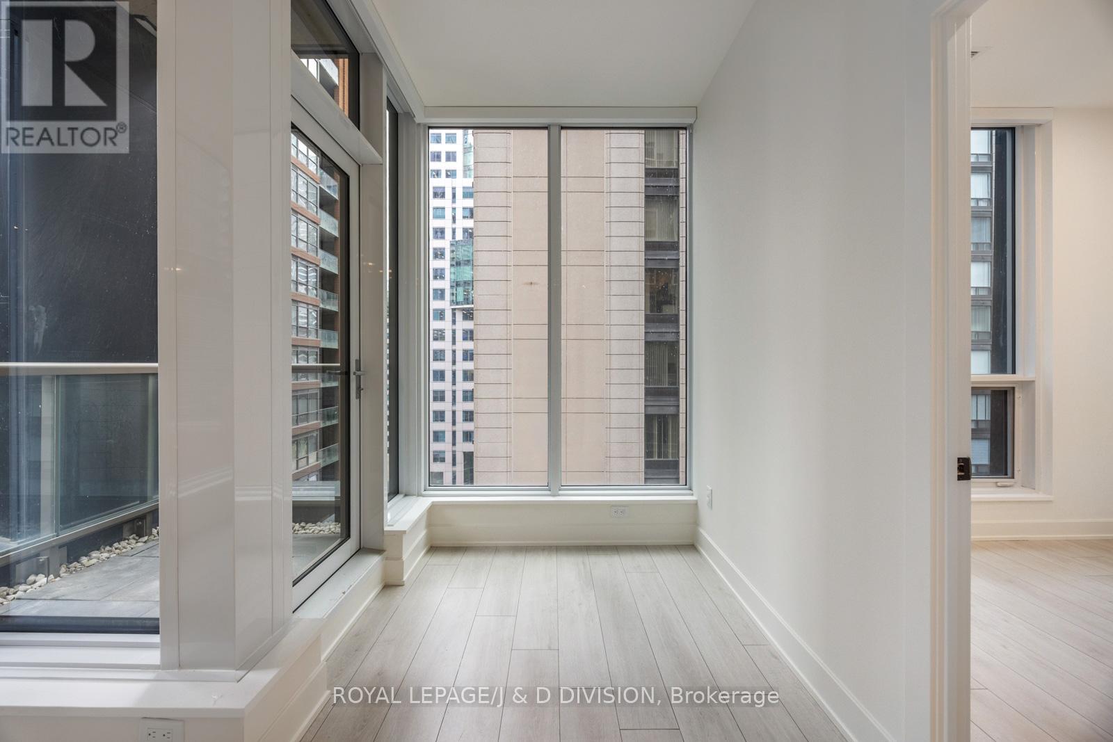 1002 - 15 Mercer Street, Toronto, Ontario  M5V 1H2 - Photo 16 - C12474235