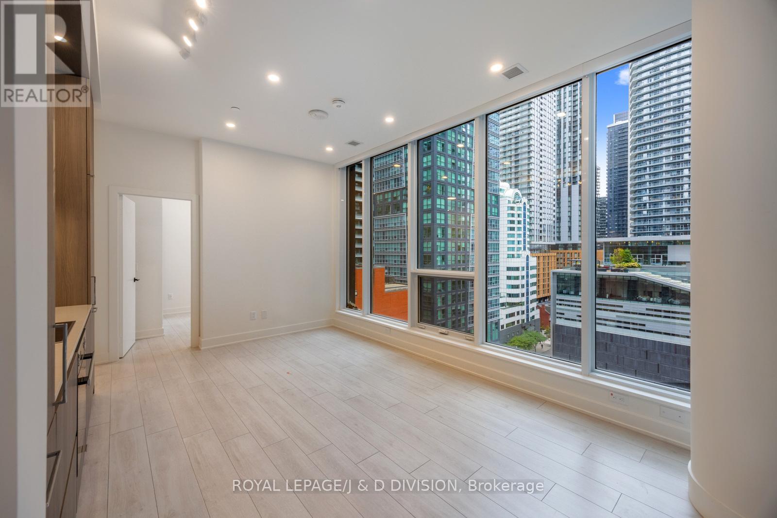 1002 - 15 Mercer Street, Toronto, Ontario  M5V 1H2 - Photo 9 - C12474235