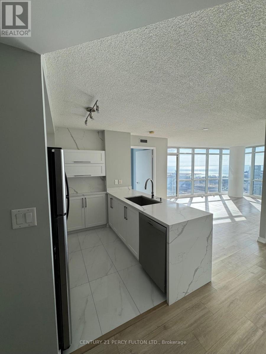 3115 - 11 Brunel Court, Toronto, Ontario  M5V 3Y3 - Photo 8 - C12474242