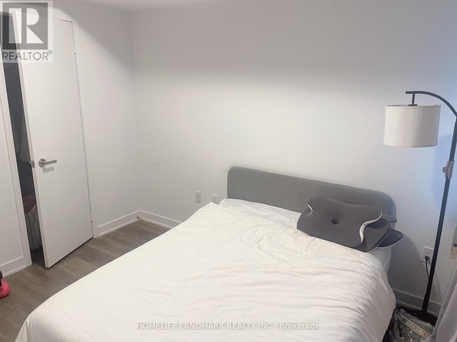3205 - 99 Broadway Avenue, Toronto, Ontario  M4P 0E3 - Photo 2 - C12474272