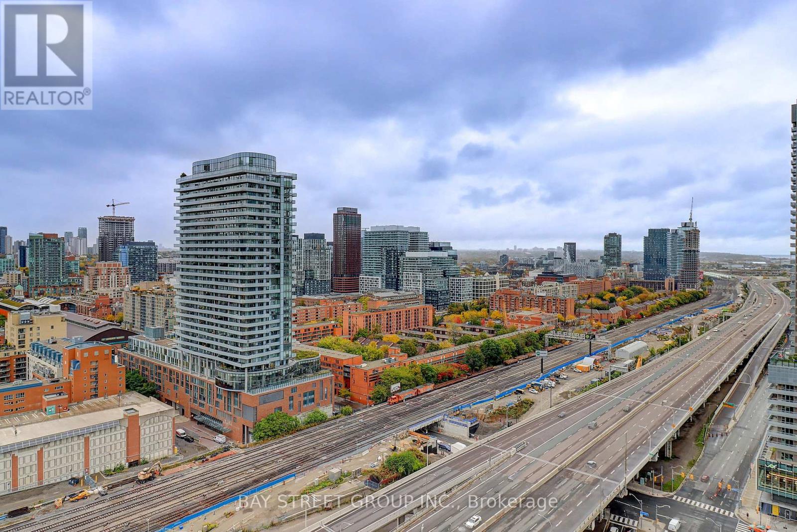 2607 - 55 Cooper Street, Toronto, Ontario  M5E 0G1 - Photo 27 - C12474301