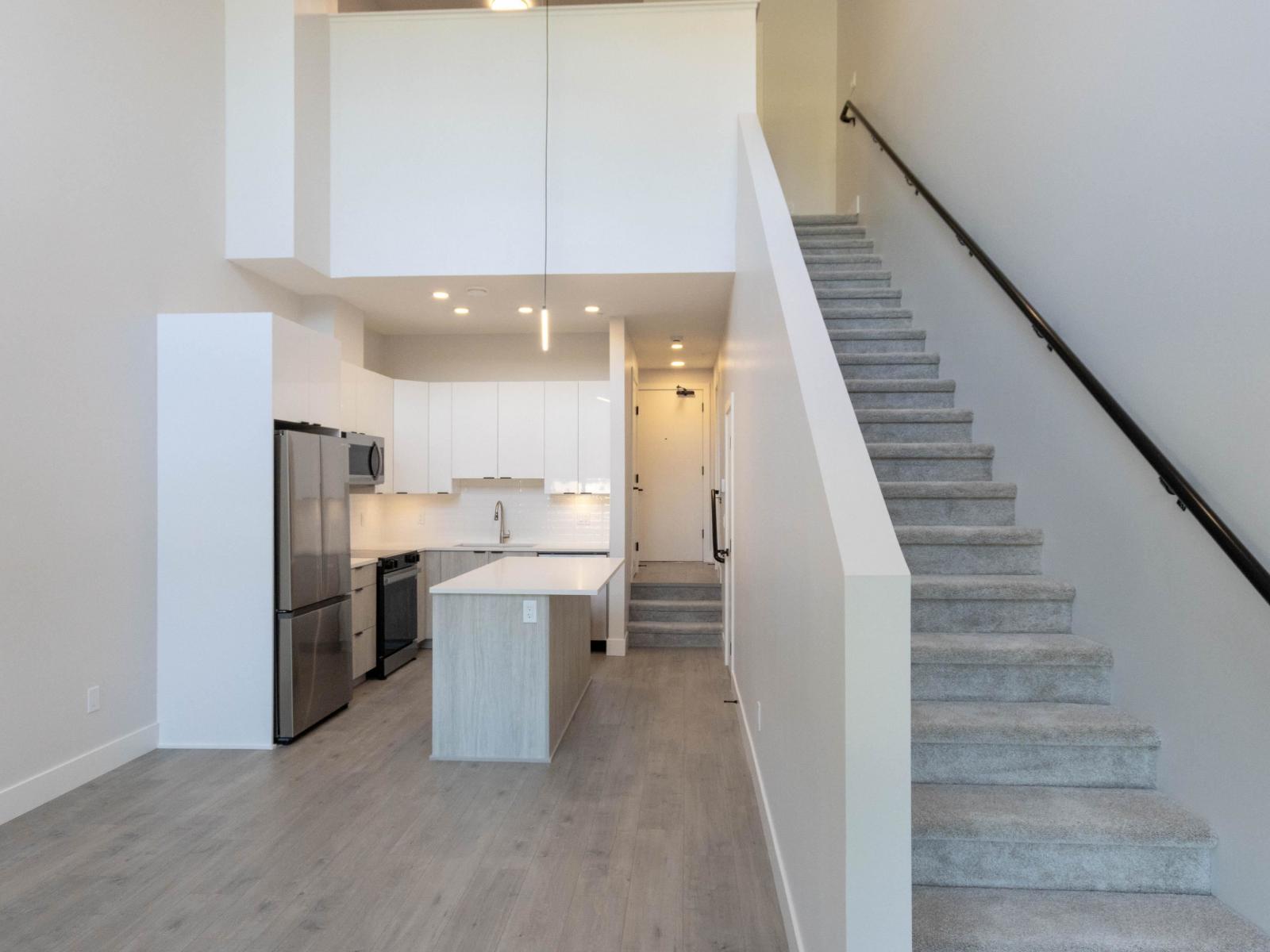 114 13458 95 Avenue, Surrey, British Columbia  V3V 0H1 - Photo 2 - R3057136