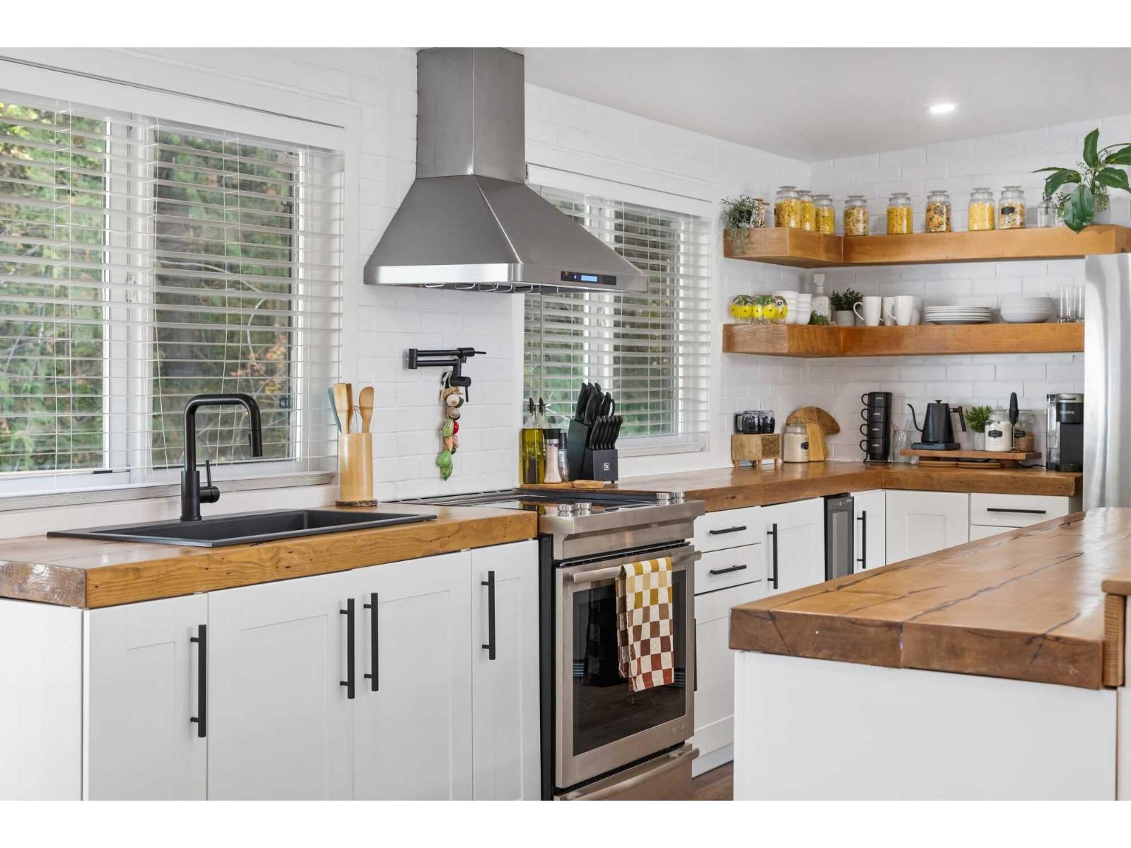 66686 Kawkawa Lake Road, Kawkawa Lake, Hope, British Columbia  V0X 1L1 - Photo 4 - R3060549