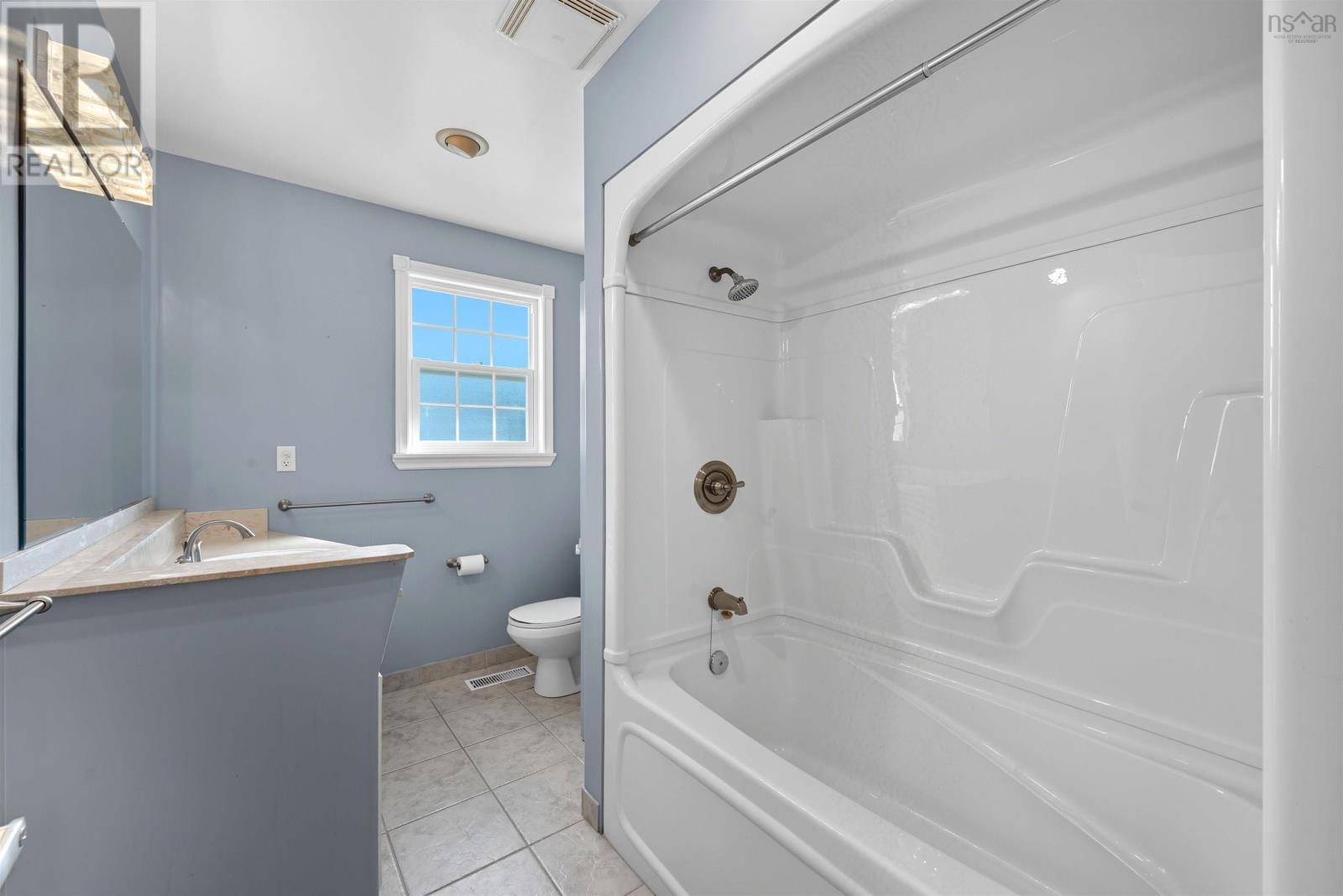 206 Lakeview Road, Lakeview, Nova Scotia  B4C 4C8 - Photo 19 - 202524902