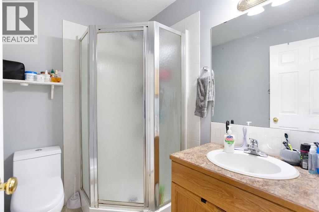 828 Pioneer Drive, Irricana, Alberta  T0M 1B0 - Photo 10 - A2257856