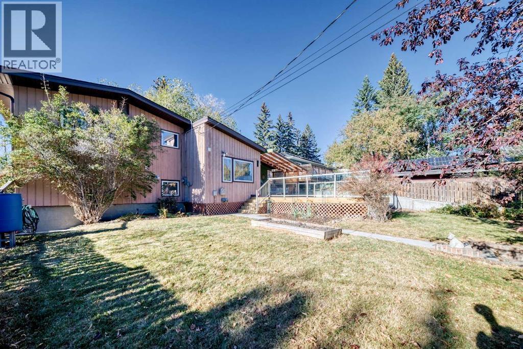 91 Chisholm Crescent Nw, Calgary, Alberta  T2L 0Y9 - Photo 38 - A2264884