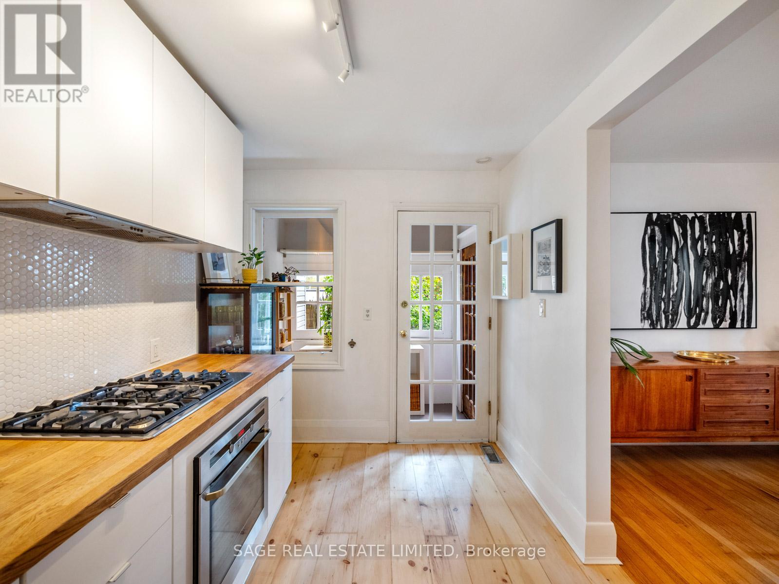 439 Leslie Street, Toronto, Ontario  M4M 3E5 - Photo 12 - E12474185