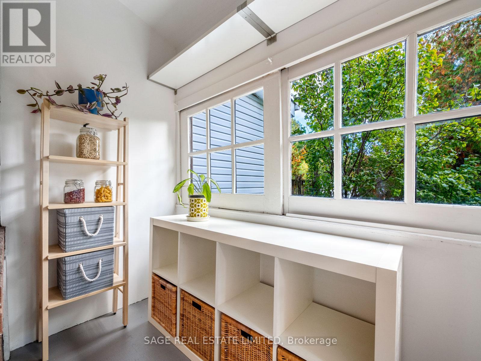 439 Leslie Street, Toronto, Ontario  M4M 3E5 - Photo 14 - E12474185