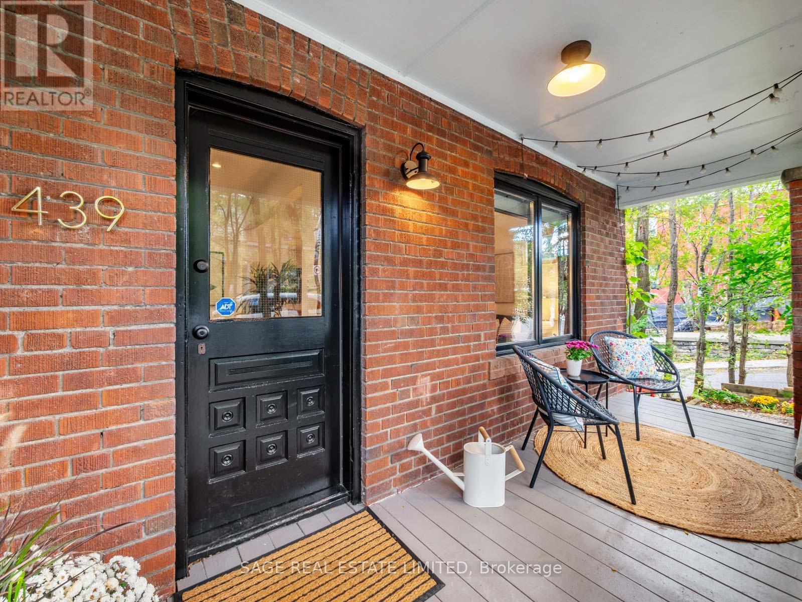 439 Leslie Street, Toronto, Ontario  M4M 3E5 - Photo 4 - E12474185