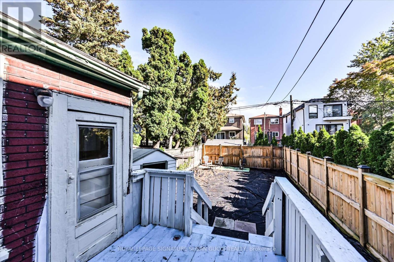 9 Everett Crescent, Toronto, Ontario  M4C 4P3 - Photo 24 - E12474247