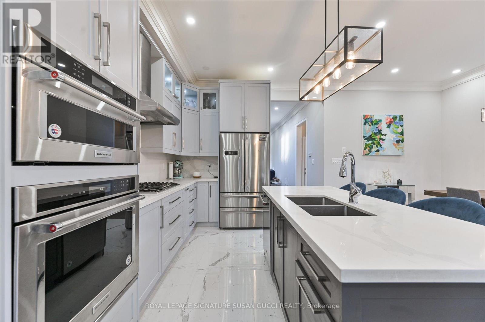 3 Holmstead Avenue, Toronto, Ontario  M4B 1S9 - Photo 11 - E12474281