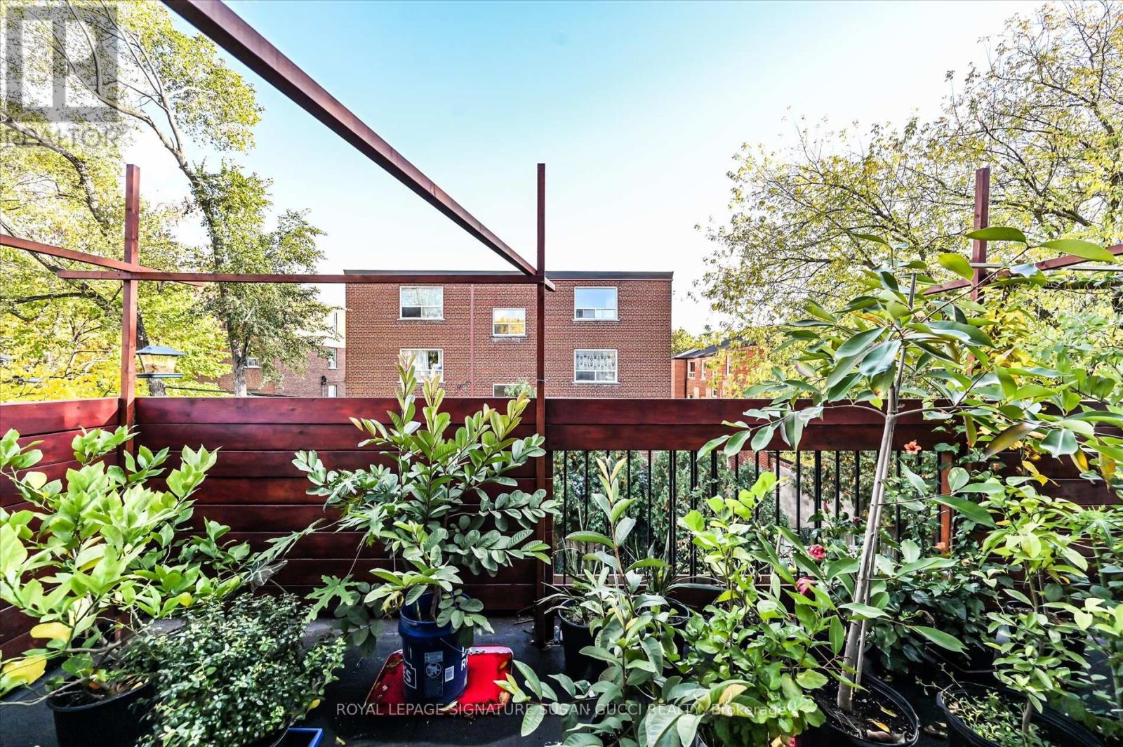 3 Holmstead Avenue, Toronto, Ontario  M4B 1S9 - Photo 38 - E12474281