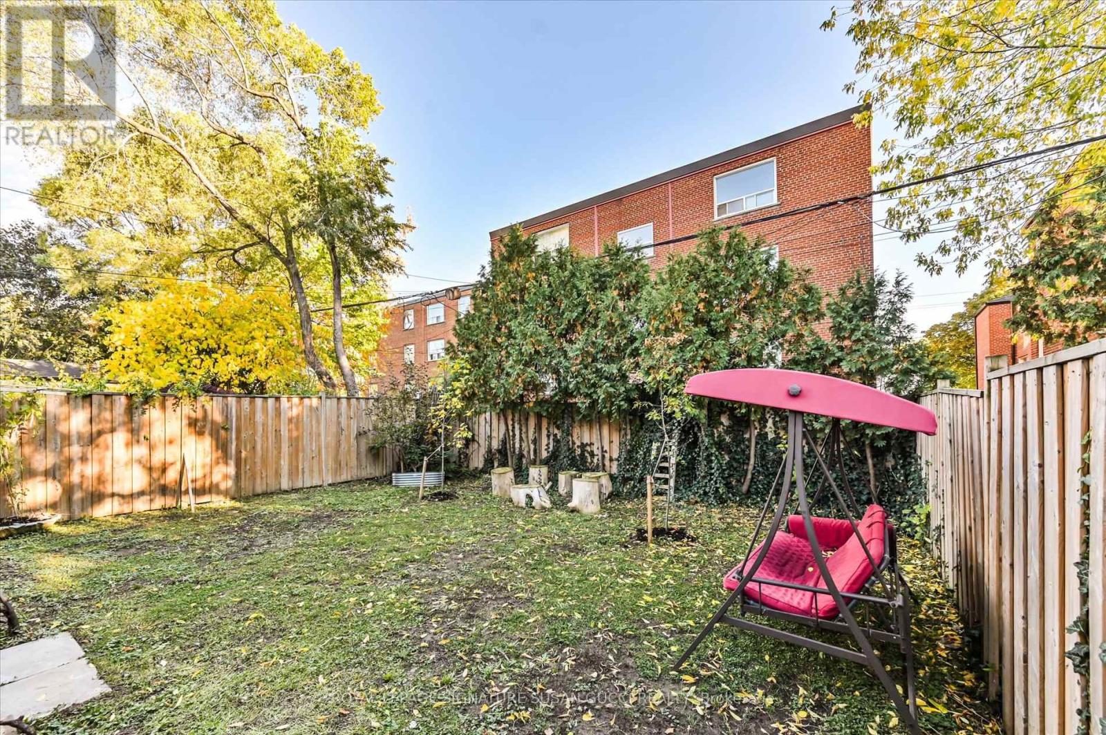 3 Holmstead Avenue, Toronto, Ontario  M4B 1S9 - Photo 43 - E12474281