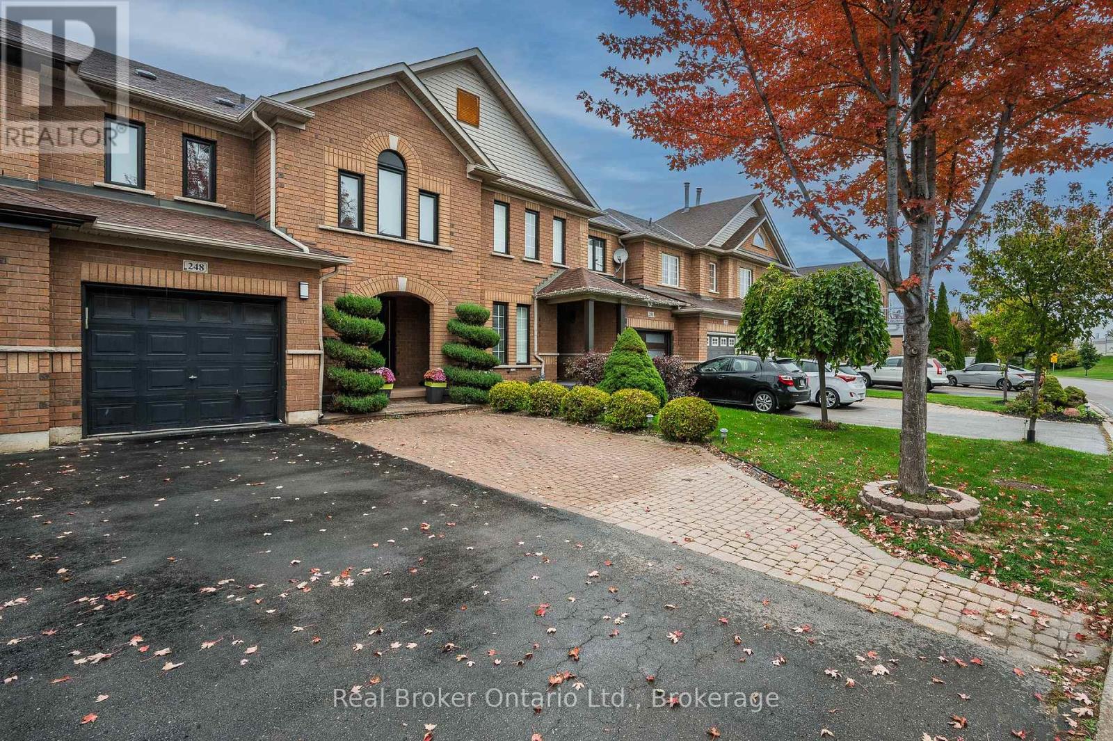 248 HAWKVIEW BOULEVARD, Vaughan, Ontario