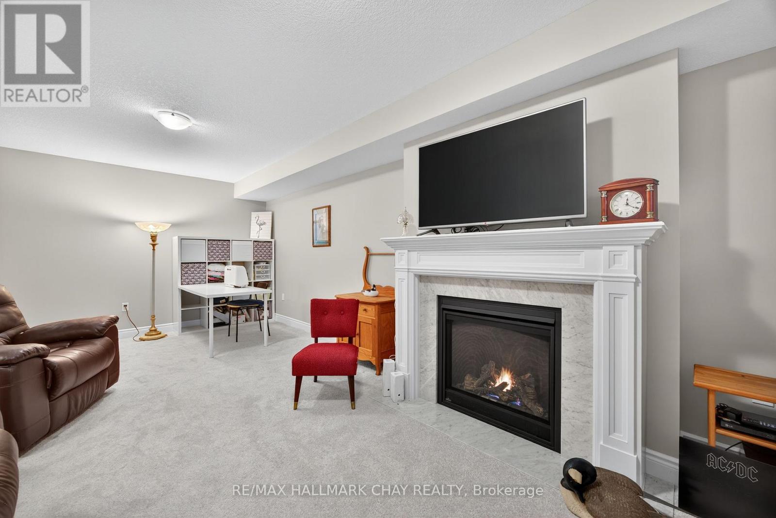 63 Summerhill Drive, New Tecumseth, Ontario  L9R 0S8 - Photo 26 - N12474200