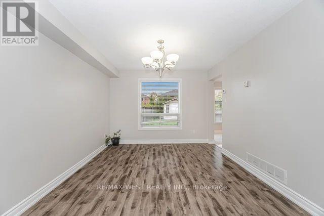 86 Dina Road, Vaughan, Ontario  L6A 1L7 - Photo 11 - N12474229
