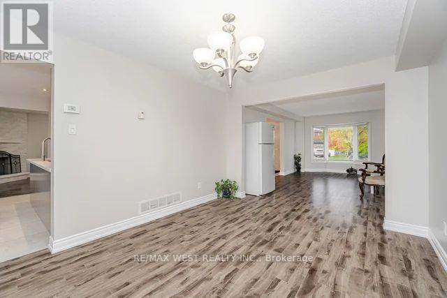 86 Dina Road, Vaughan, Ontario  L6A 1L7 - Photo 13 - N12474229